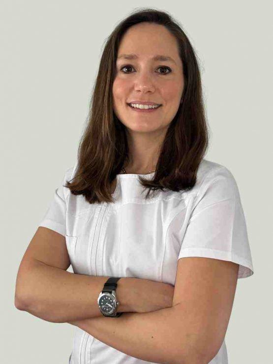 Clínica dental Getafe Dra. Lola Rodríguez 6 Lola, odontóloga especialista en ortodoncia y alineadores invisibles en Clínica Dental Getafe Studio.