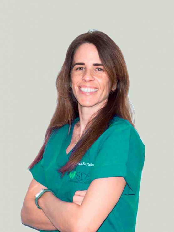 Clínica dental Getafe Dra. Bartolomé 7 Dra. Bartolomé, odontóloga especialista en endodoncia de la Clínica Dental Getafe Studio
