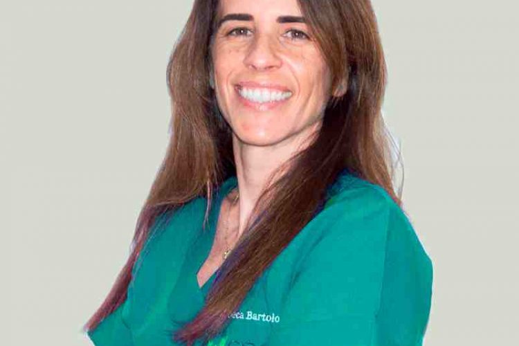 Clínica dental Getafe Dra. Bartolomé 3 Dra. Bartolomé, odontóloga especialista en endodoncia de la Clínica Dental Getafe Studio